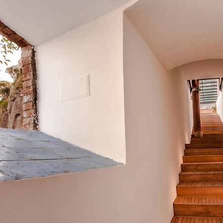 Yacht Club Capo Cervo Suites B&B Sorrento Exteriér fotografie